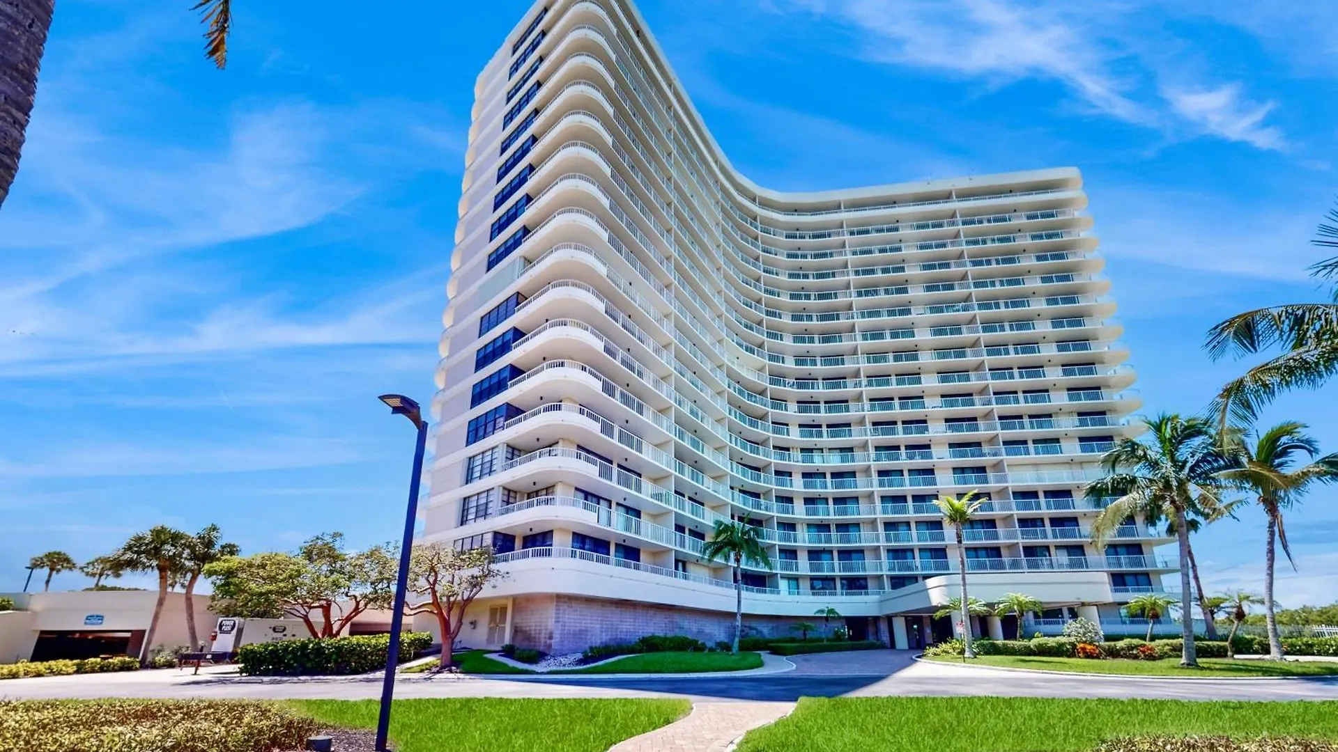 Apartment South Seas Shellabration *