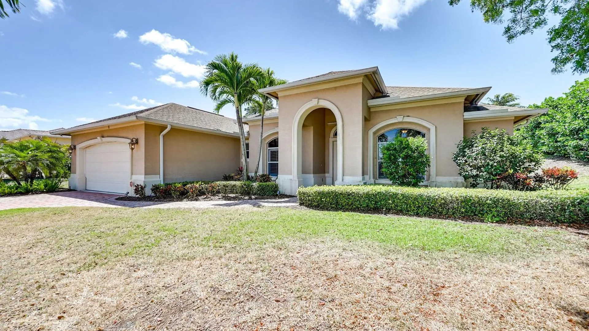 With Private Pool 3 Mi Beach! Holiday home Marco Island