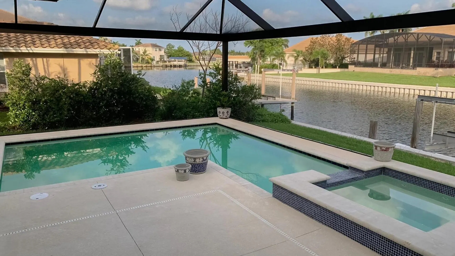 Coral Retreat * Marco Island