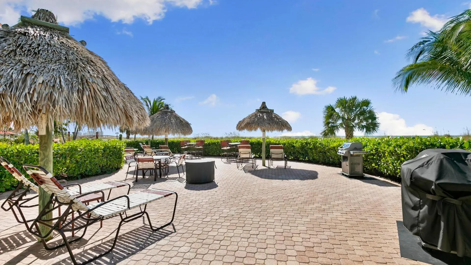 Discover Serenity At Tradewinds Unit 704, - Book Your For A Relaxing Getaway! Holiday home *