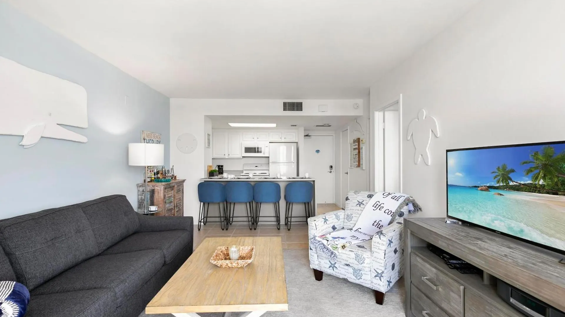 Discover Serenity At Tradewinds Unit 704, - Book Your For A Relaxing Getaway! Holiday home Marco Island