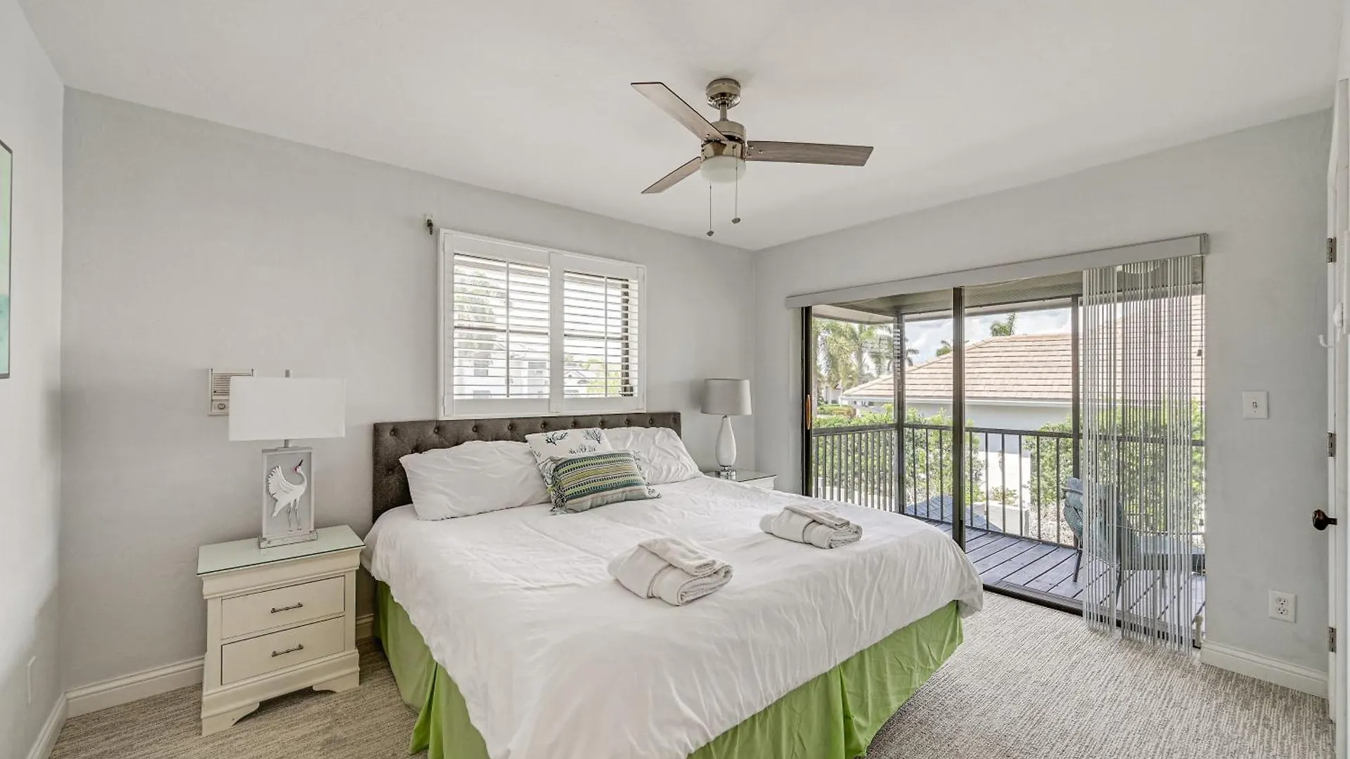 Family Pool, Lanai, Backyard! Holiday home *