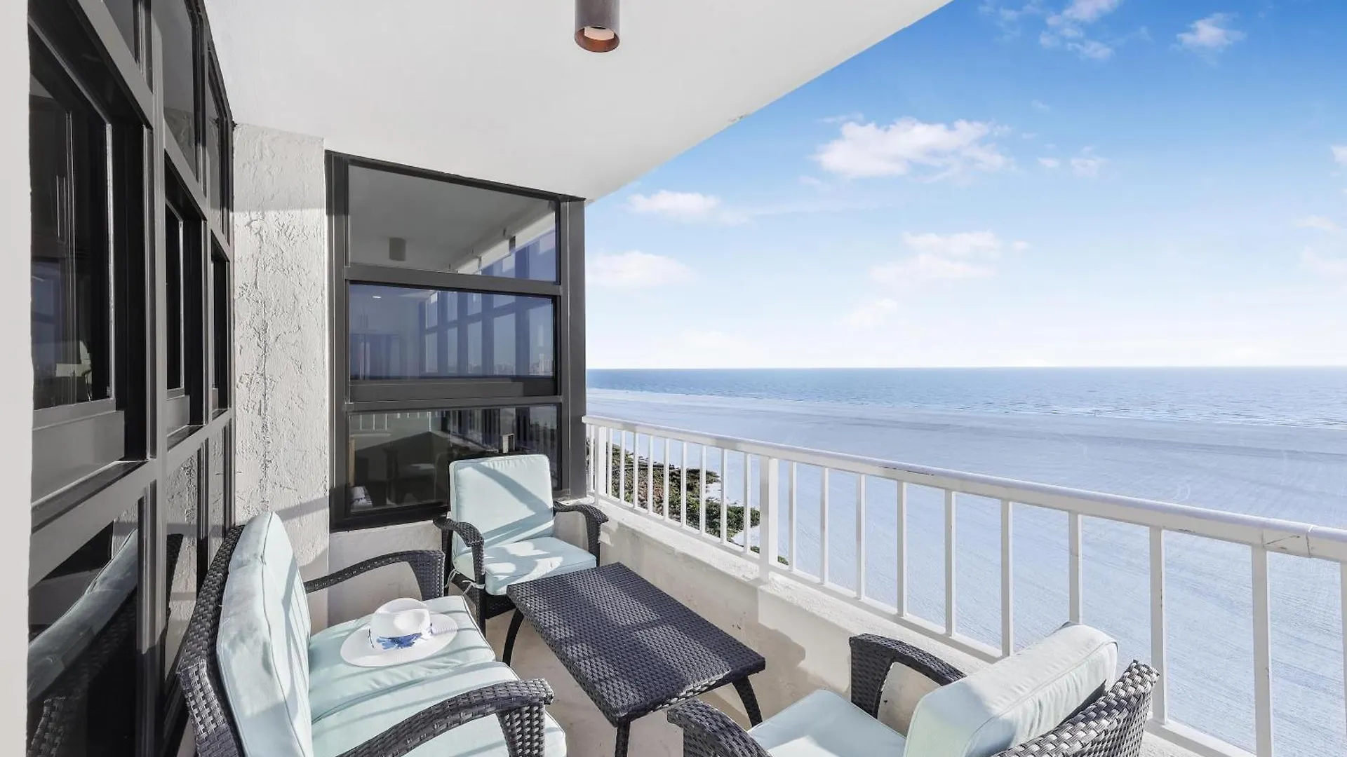 South Seas Tower 1-1212 Holiday home
