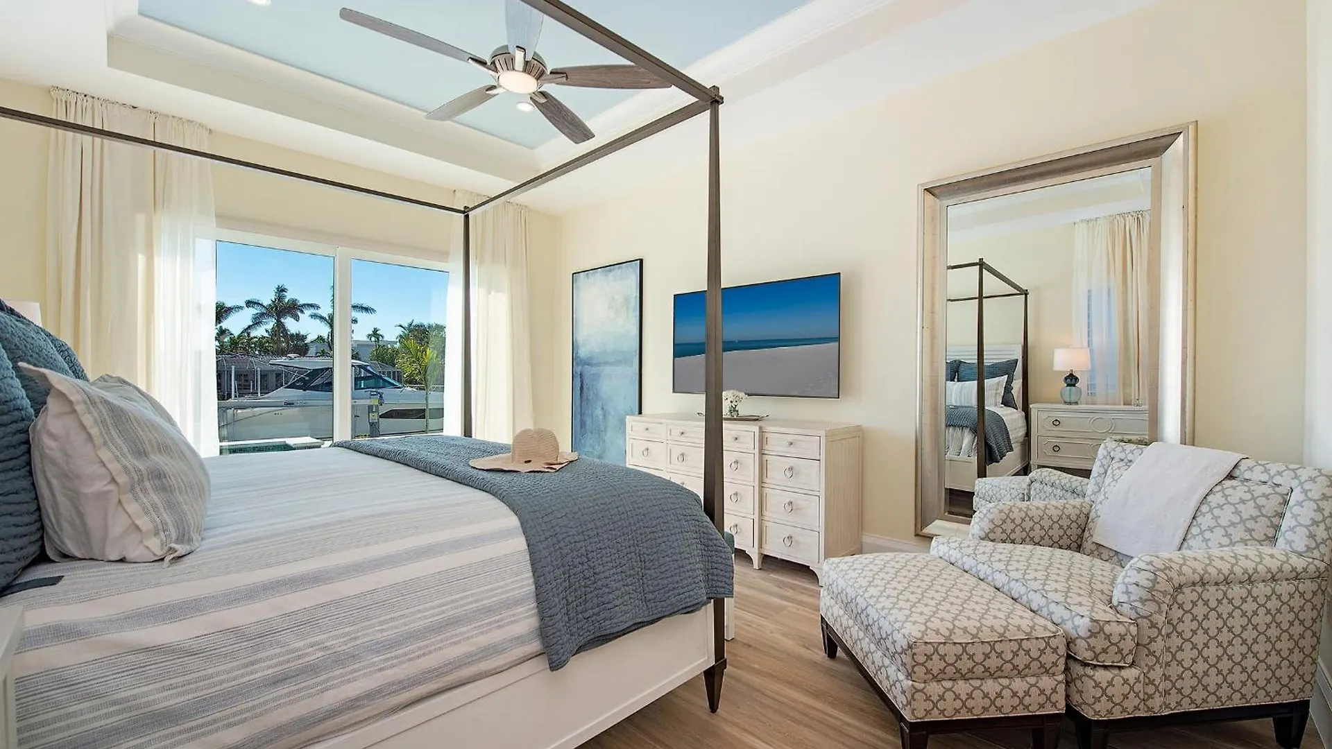 Daisy Isle * Marco Island