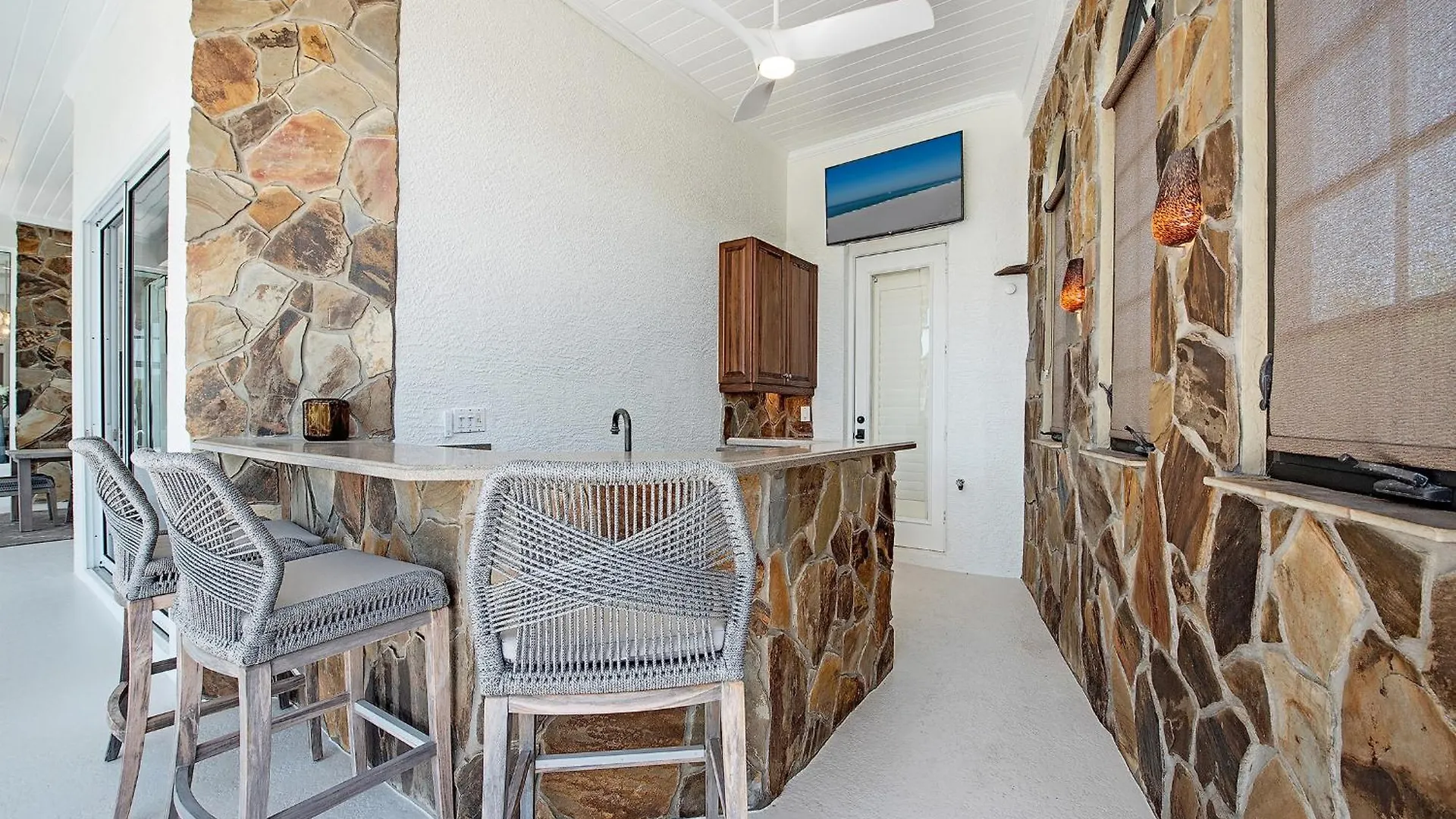 Clifton Court * Marco Island