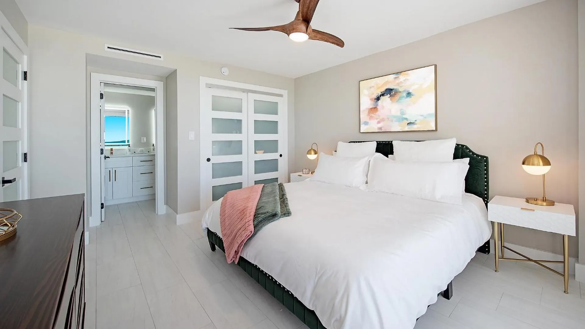 South Seas 1704 Holiday home