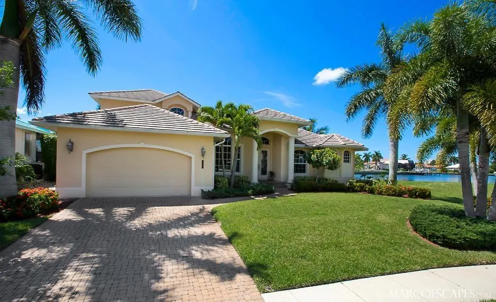 Driftwood Palms Holiday home *