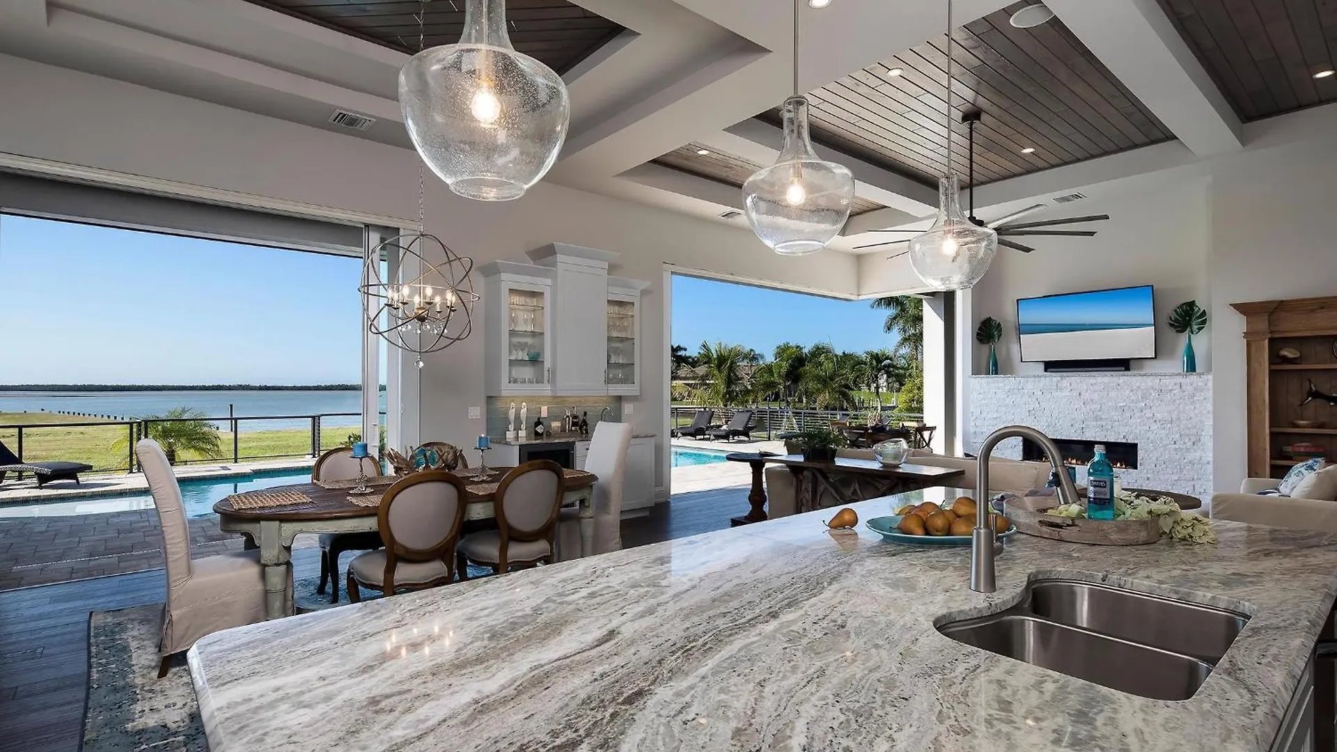 Addison Opulence