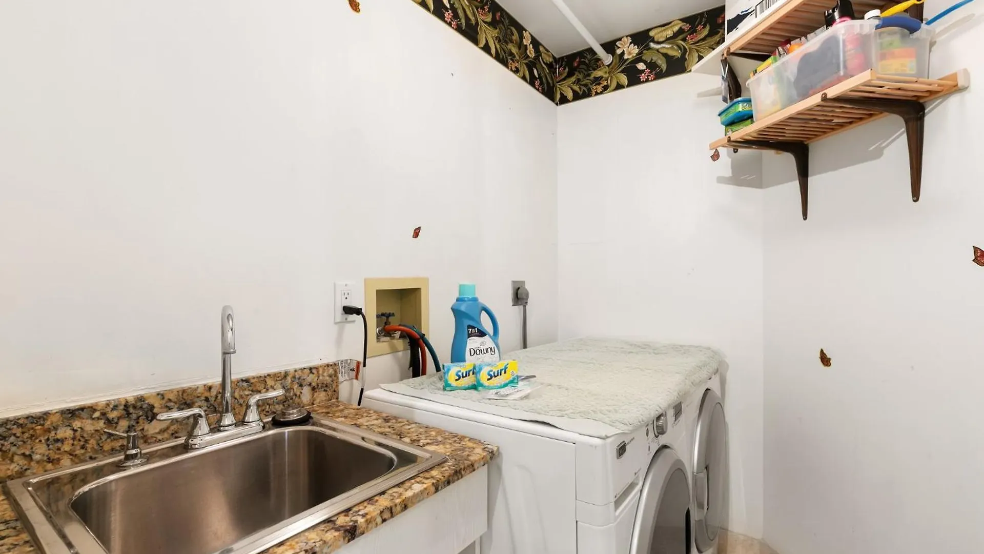 Exclusive Vip Beachfront Monthly Tranquil Oasis Holiday home