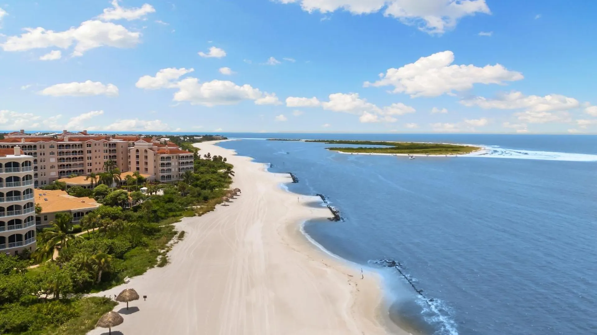 Exclusive Vip Beachfront Monthly Tranquil Oasis Holiday home
