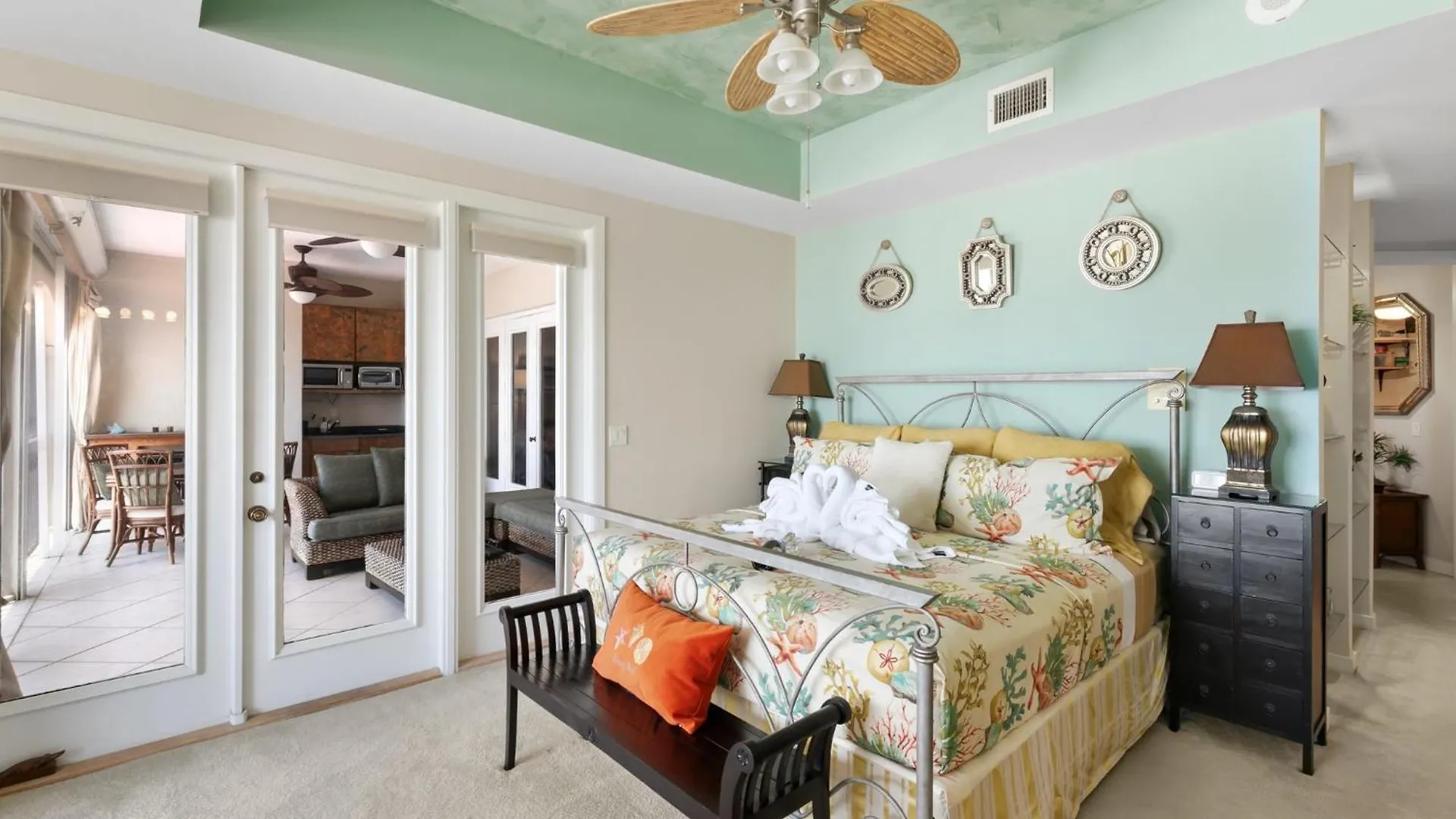 Exclusive Vip Beachfront Monthly Tranquil Oasis Holiday home