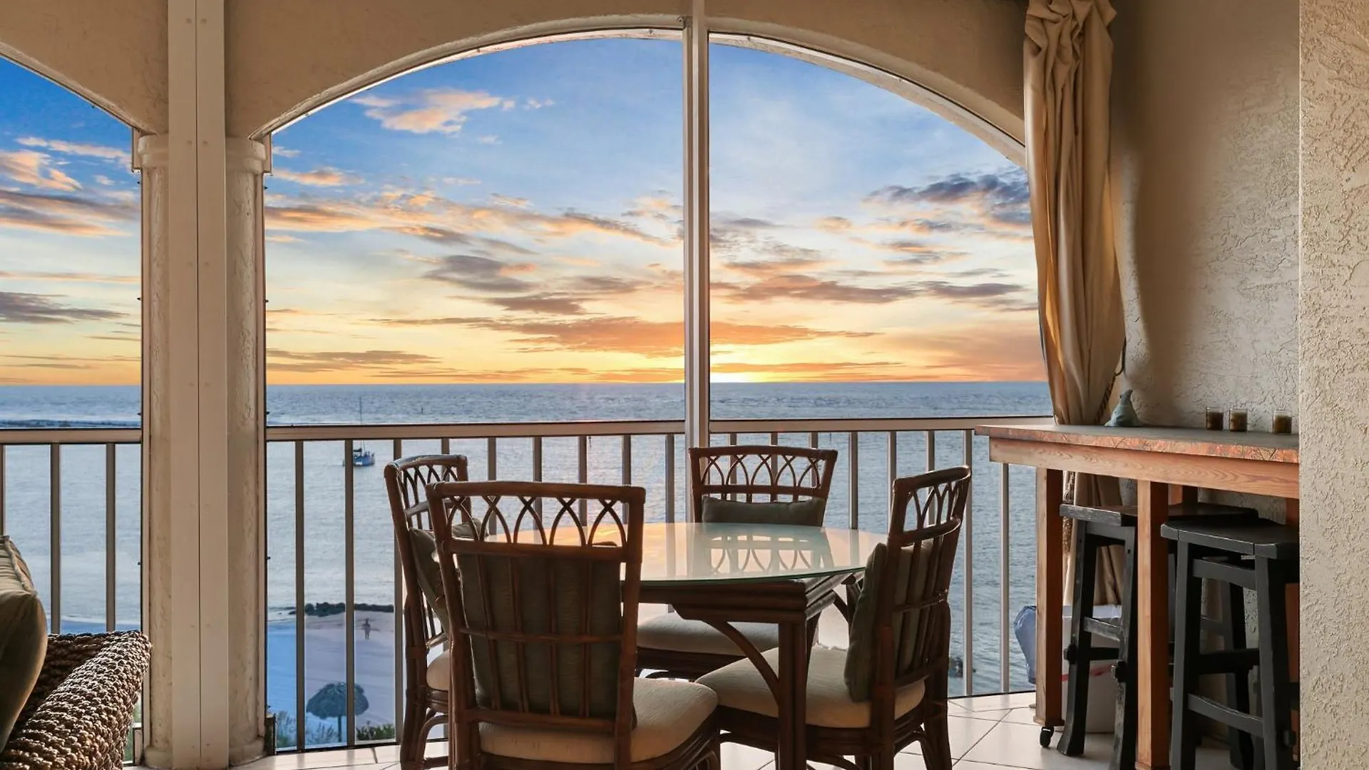 Holiday home Exclusive Vip Beachfront Monthly Tranquil Oasis