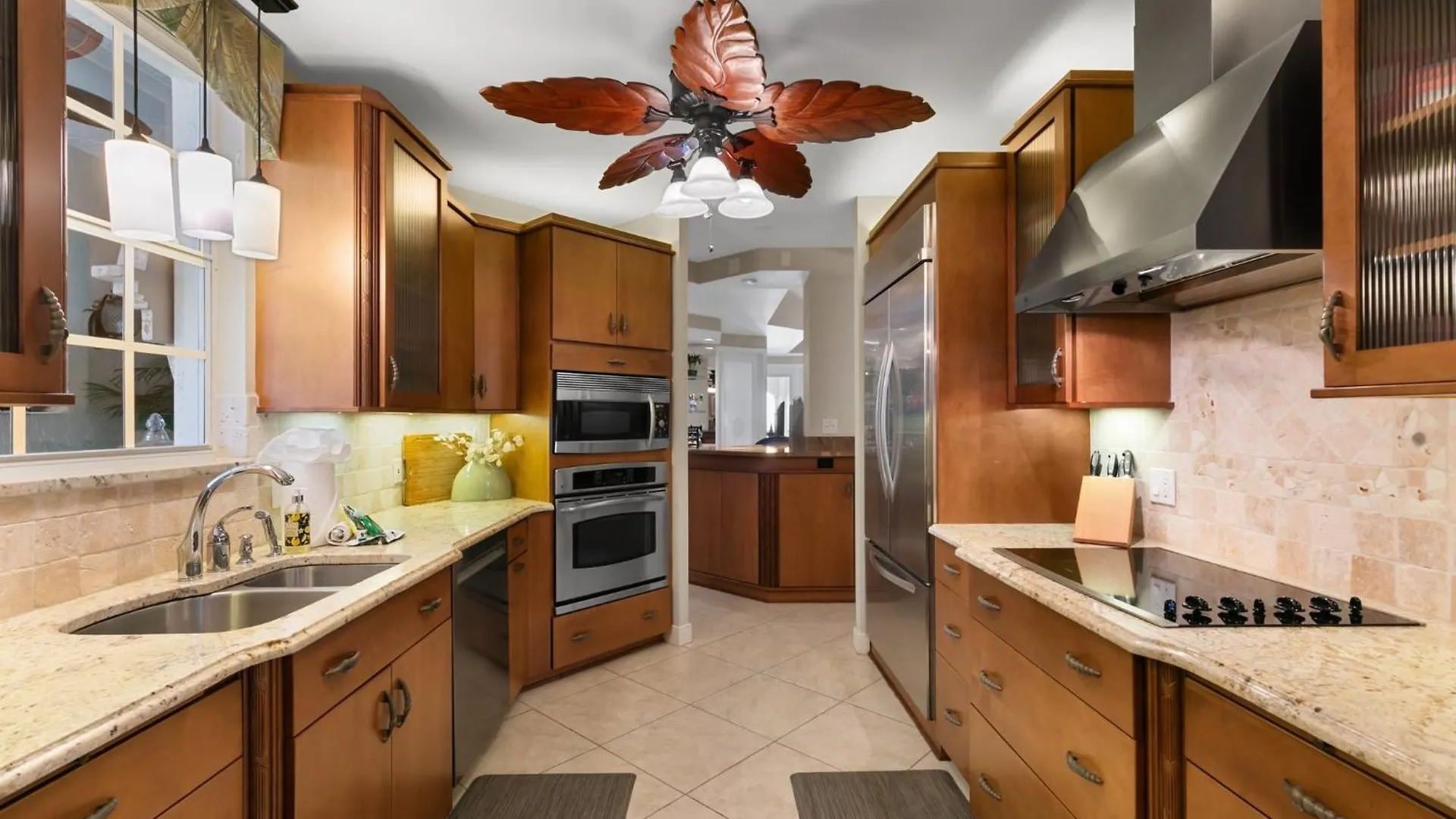 Holiday home Exclusive Vip Beachfront Monthly Tranquil Oasis Marco Island