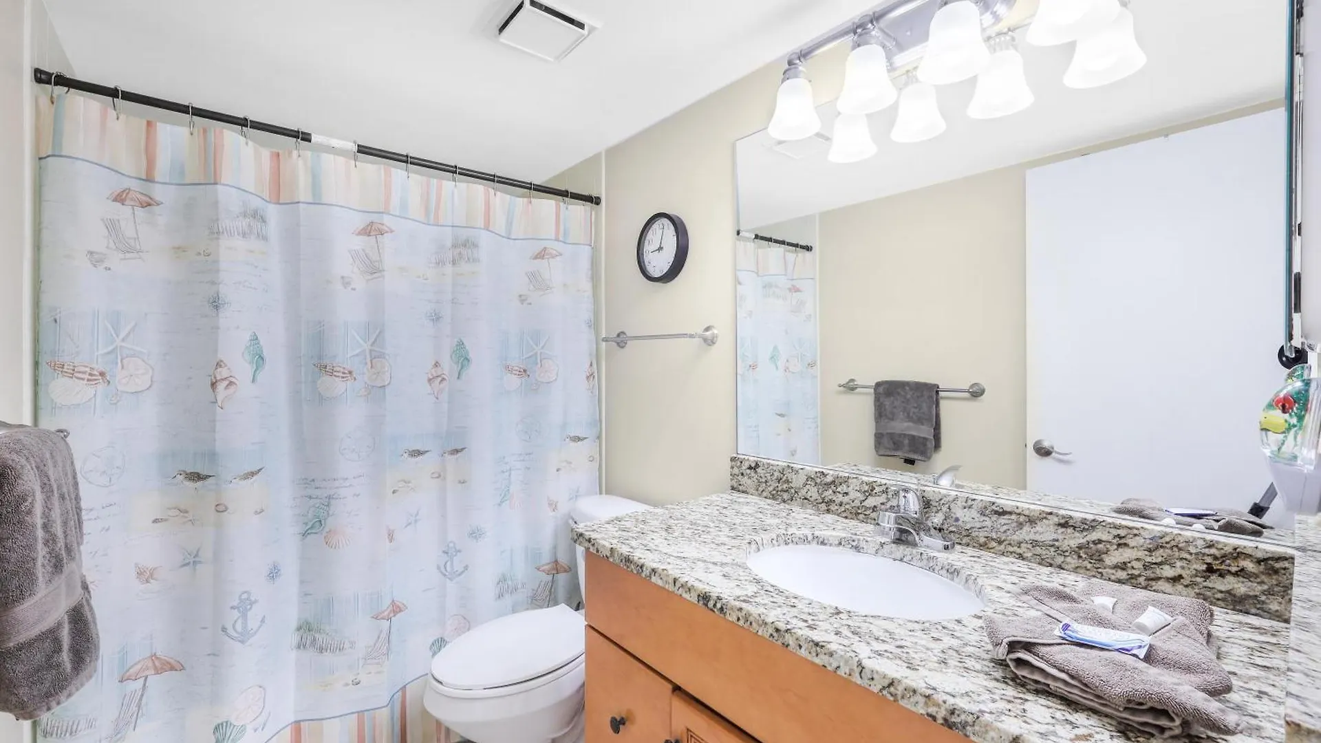 South Seas Tower 3-905