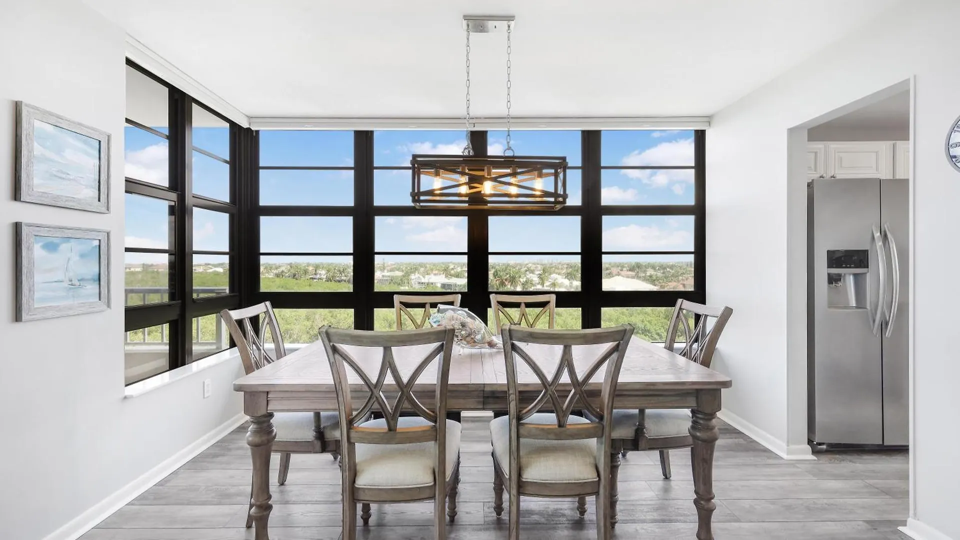 South Seas Tower 4-703 *