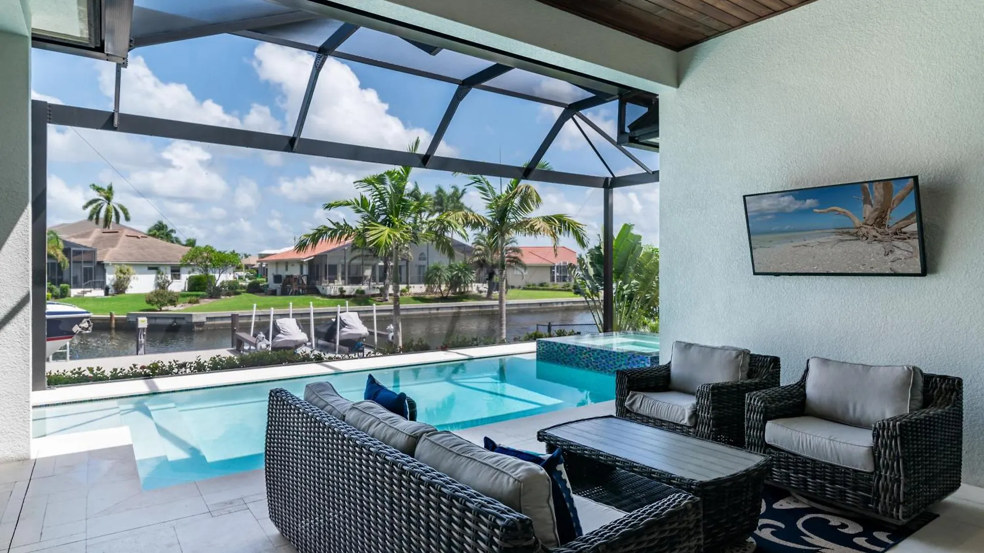 New Listing I Luxurious Waterfront 4 Bed Island Retreat * Marco Island