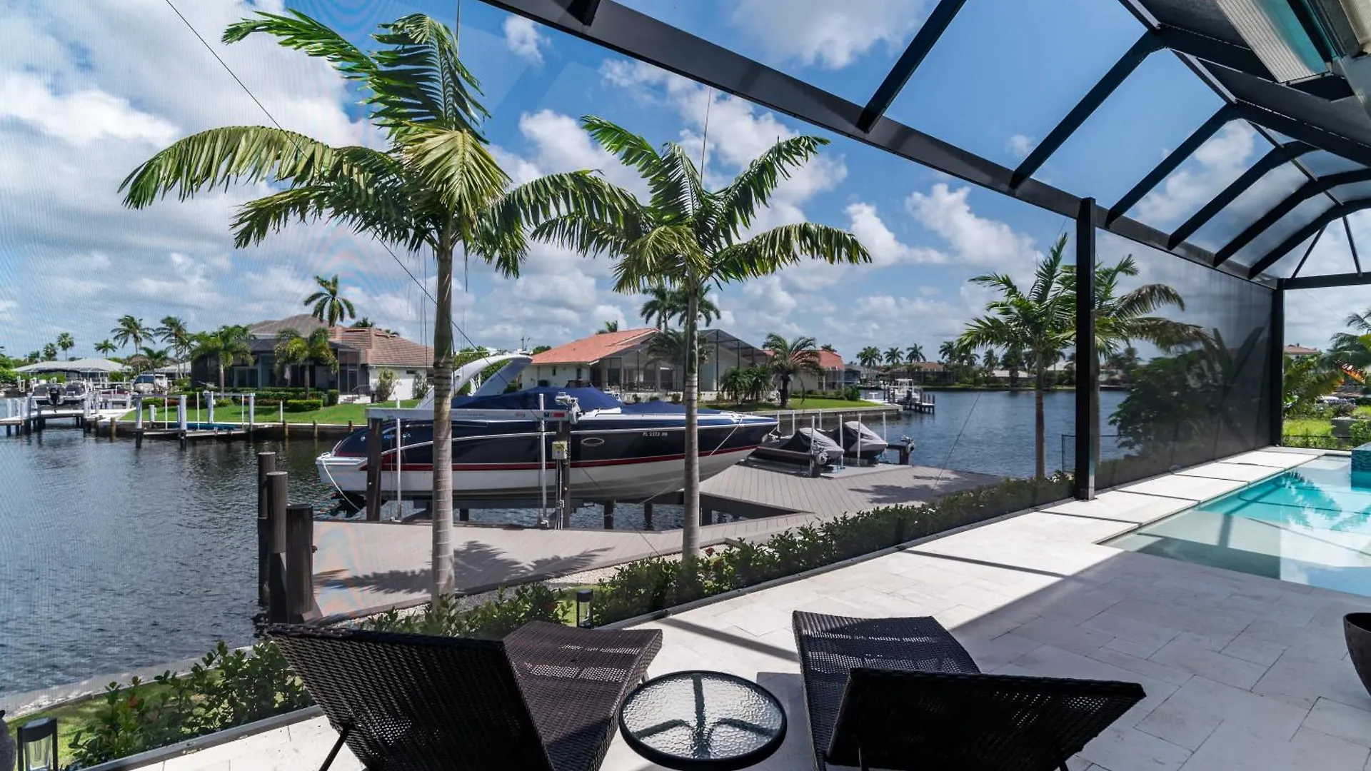 New Listing I Luxurious Waterfront 4 Bed Island Retreat Holiday home *