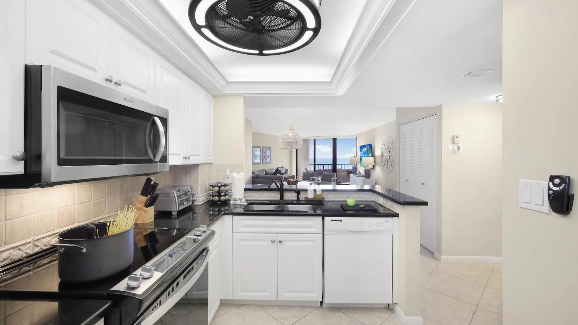 South Seas Tower 3-1401 Holiday home