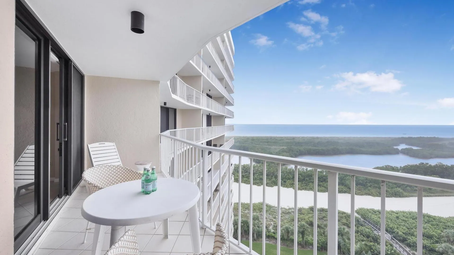 South Seas Tower 3-1401 Holiday home