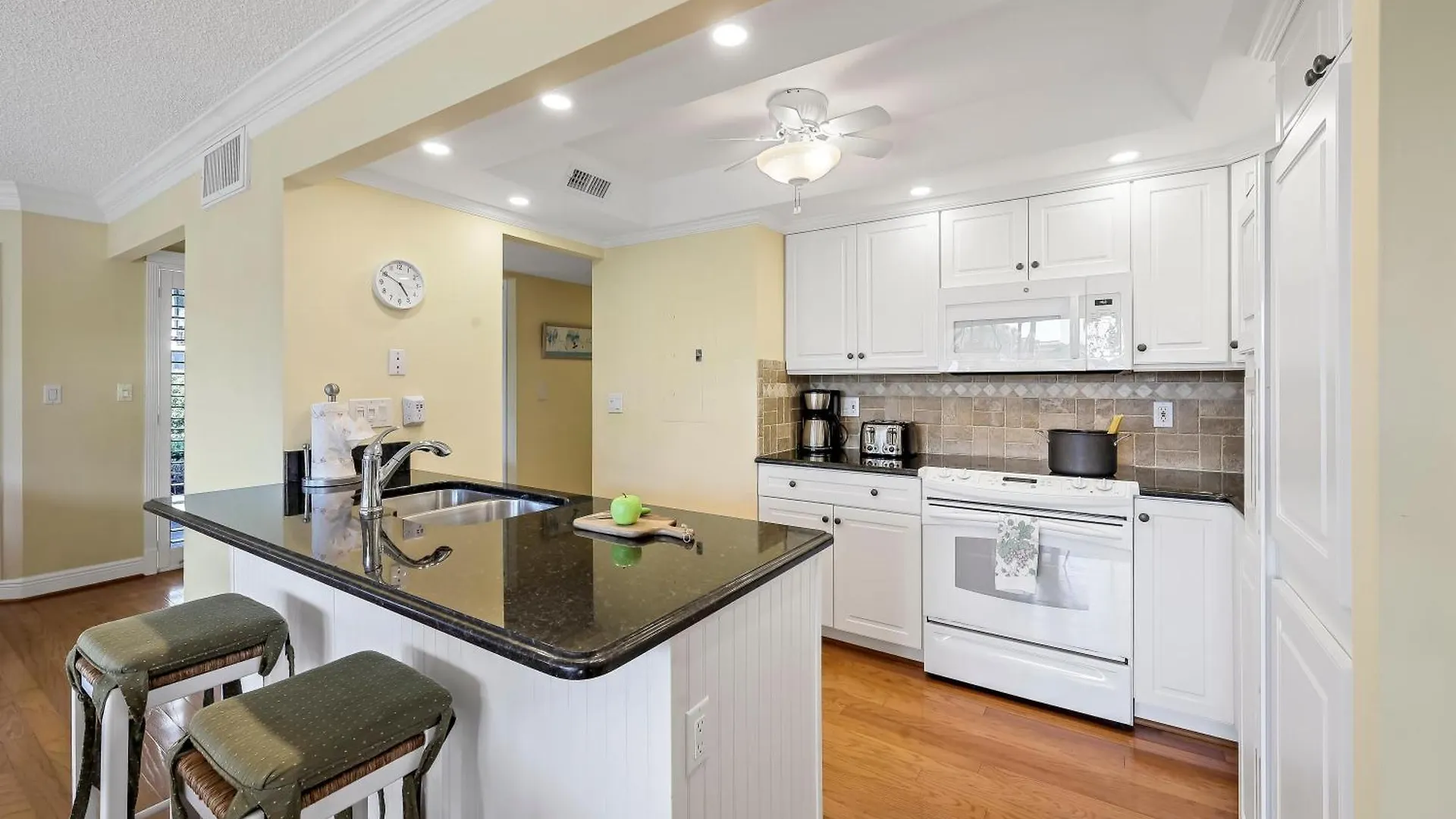South Seas East D-2 Holiday home *