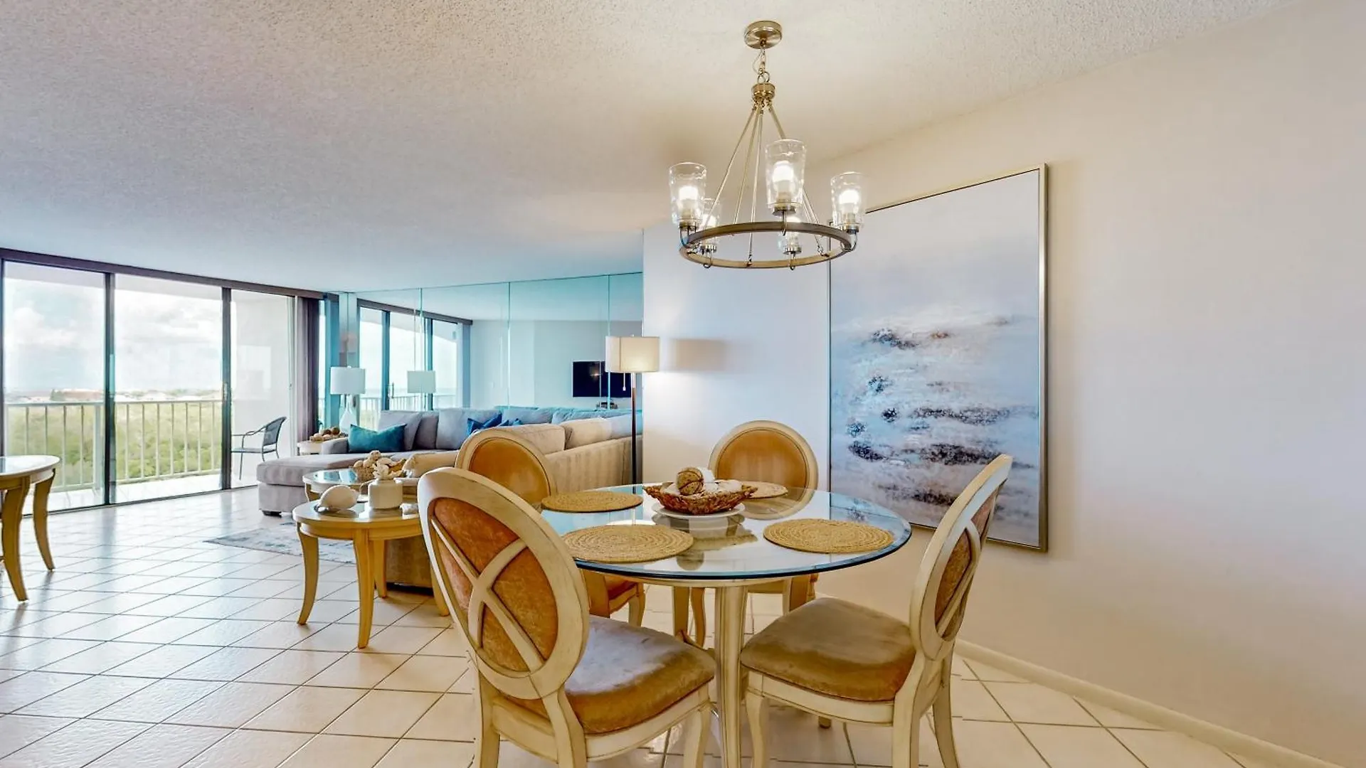 South Seas Enchantment Apartment *