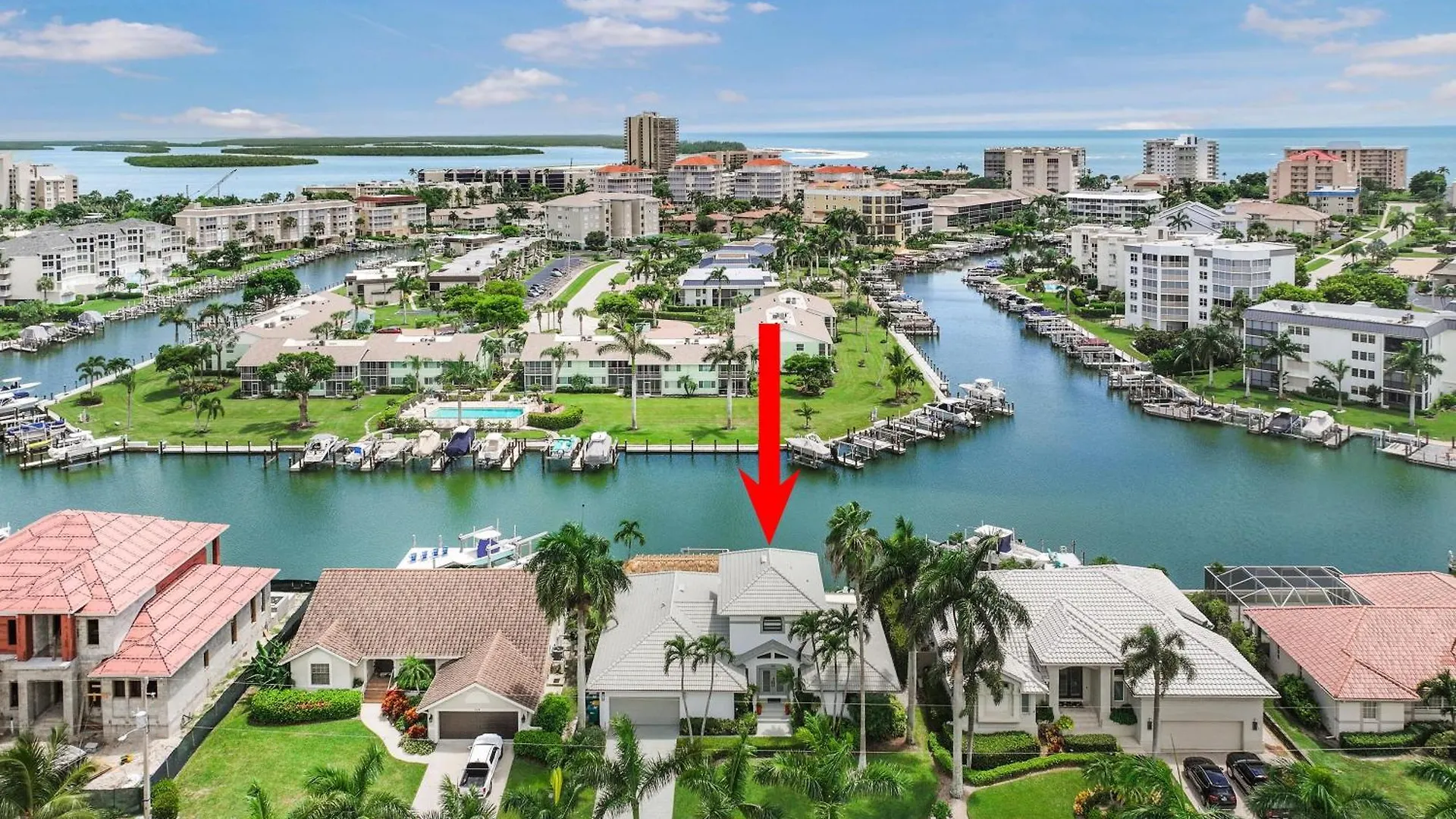 850 Banyan Court