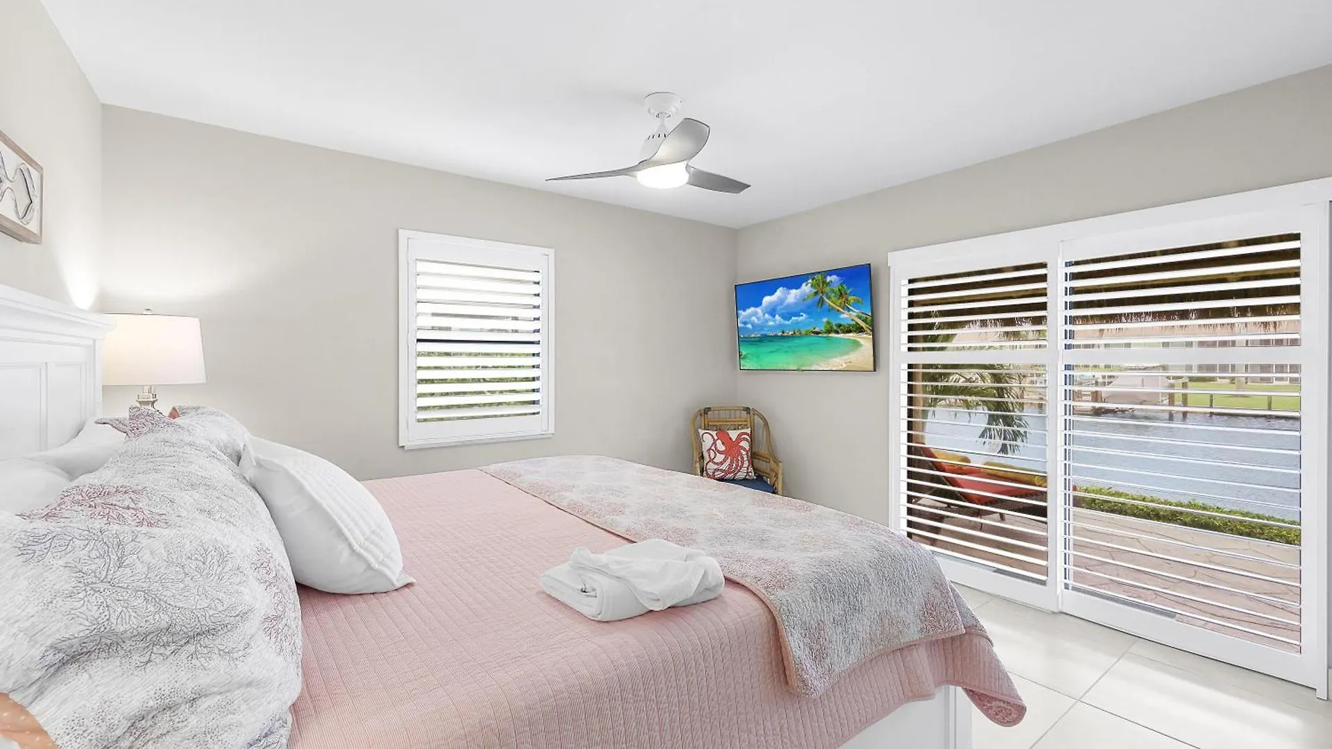 850 Banyan Court *