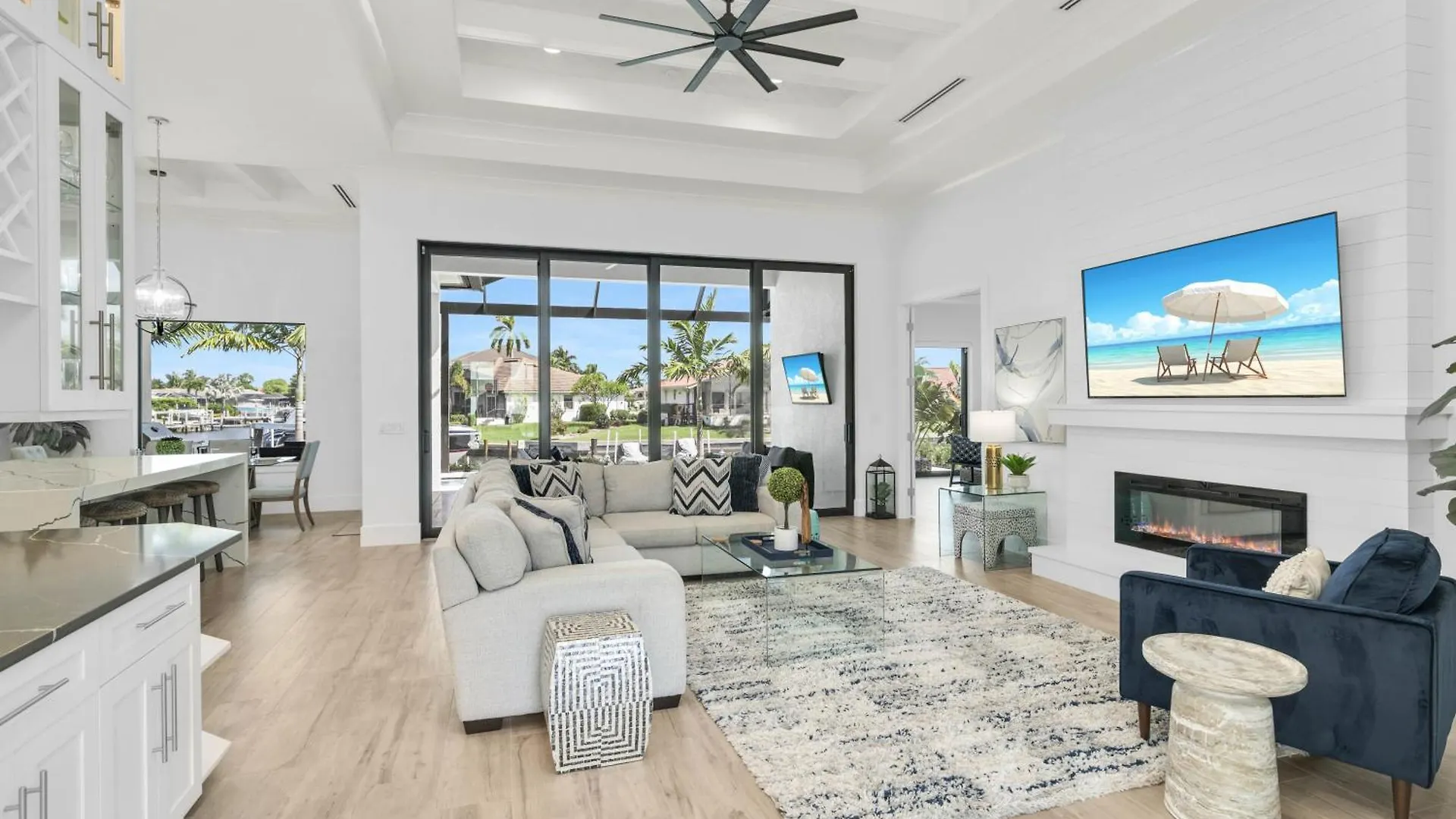 New Listing I Luxurious Waterfront 4 Bed Island Retreat *