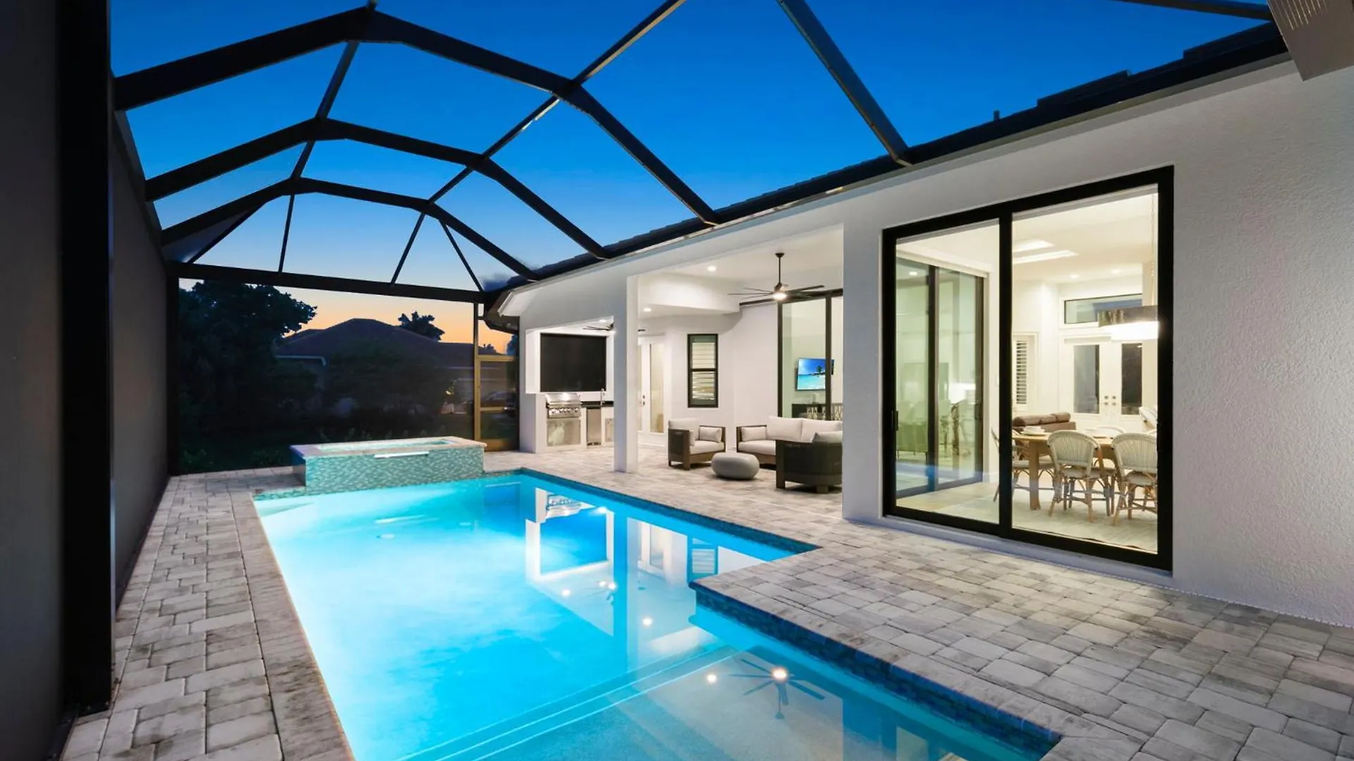 Walking Distance To The Beach! Extravagant 2024 Coastal Oasis