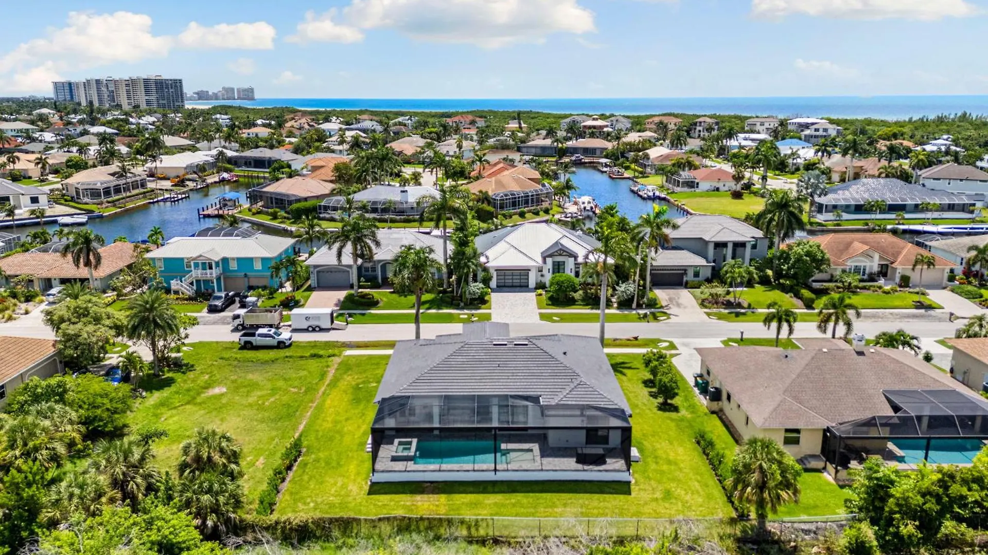 Walking Distance To The Beach! Extravagant 2024 Coastal Oasis Holiday home *