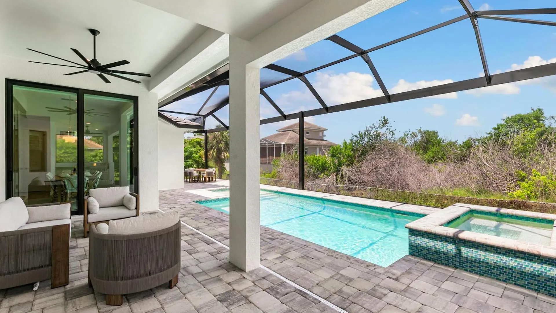 Walking Distance To The Beach! Extravagant 2024 Coastal Oasis Holiday home