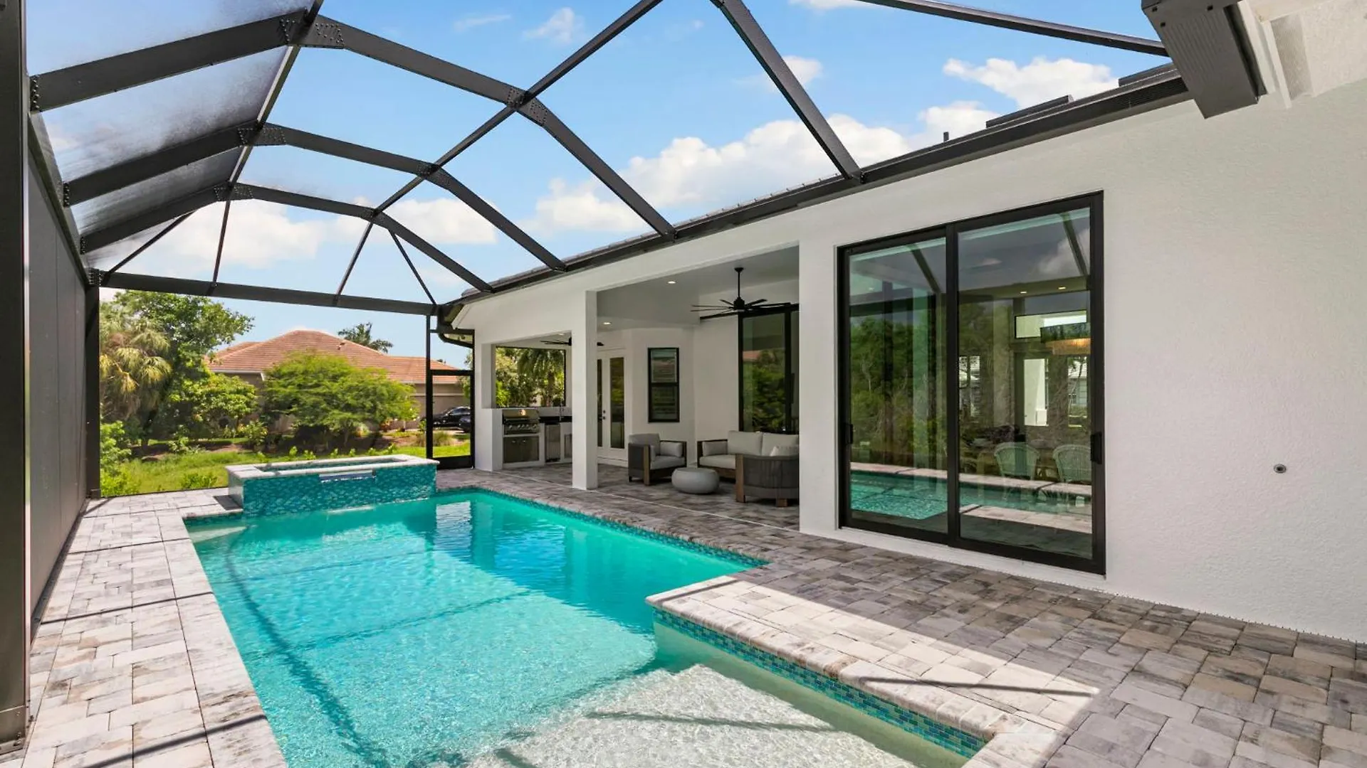 Walking Distance To The Beach! Extravagant 2024 Coastal Oasis Holiday home