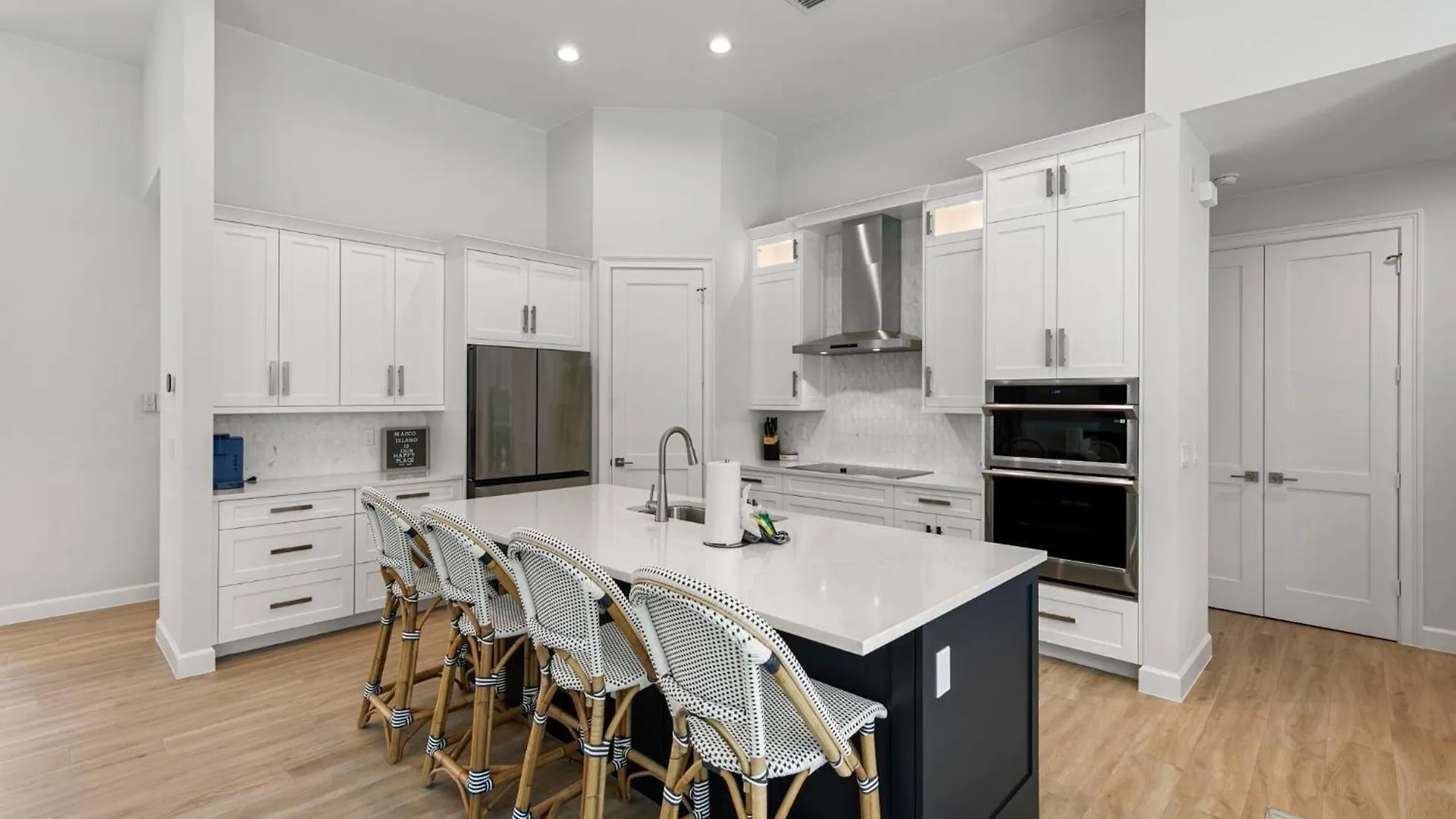 Walking Distance To The Beach! Extravagant 2024 Coastal Oasis