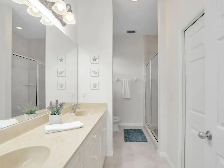 Elevated 886 Amazing Park View *