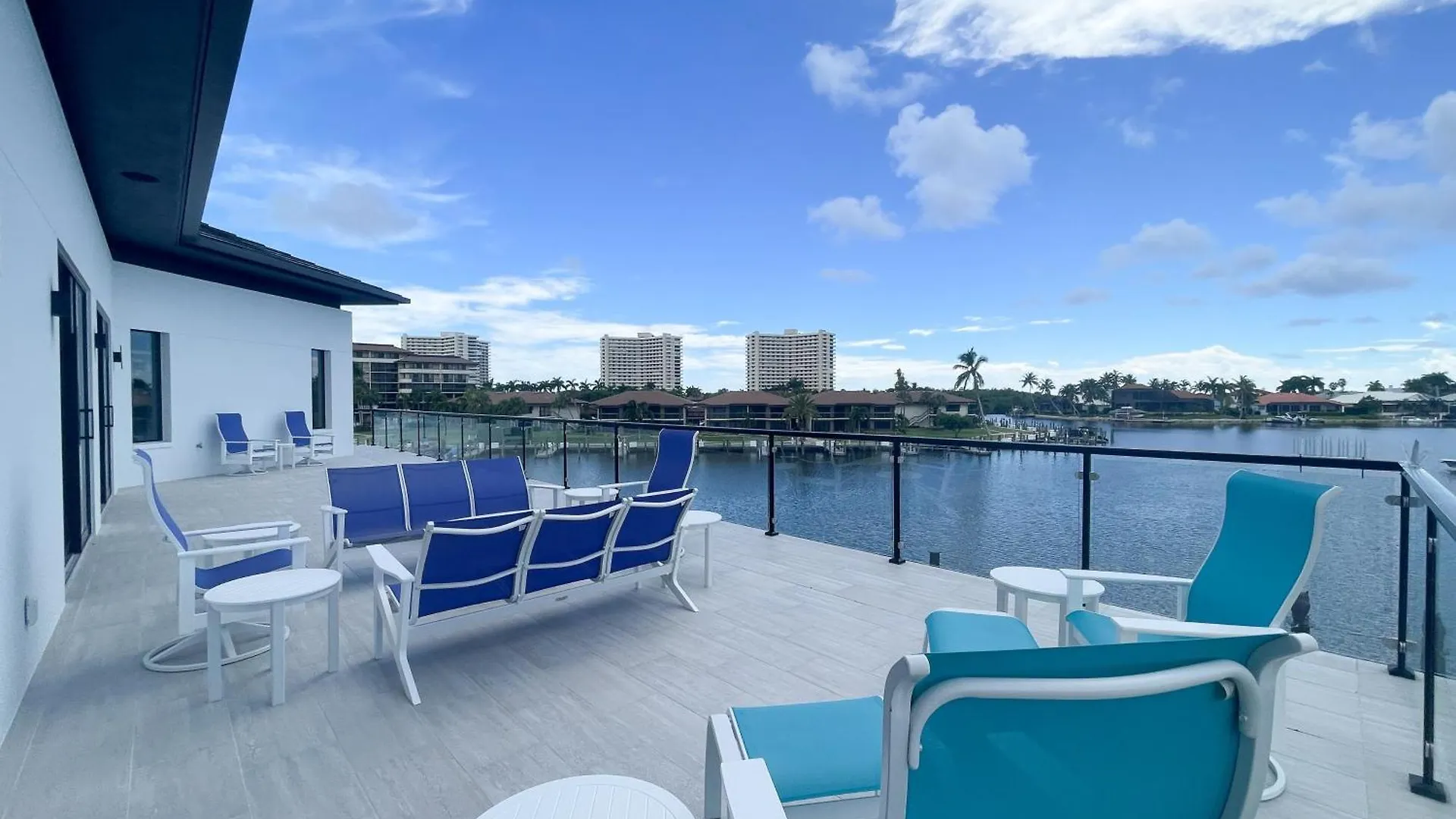 Luxe With Heated Infinity Pool On Marco Island! Holiday home *