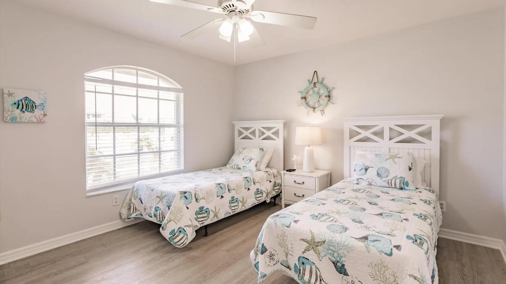 1395 Marco Island