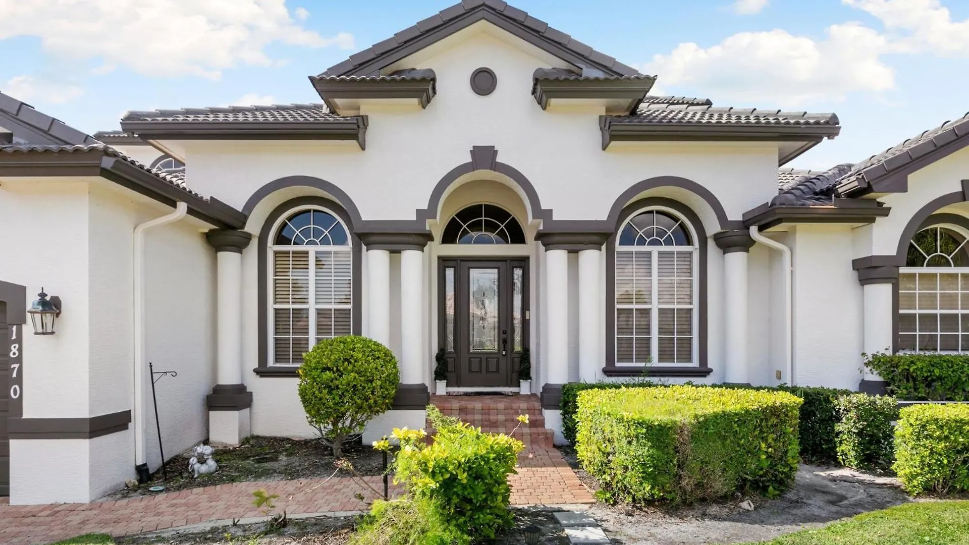 Unique 5 Bed Waterfront Woodbine Ct With Private Pool Holiday home *