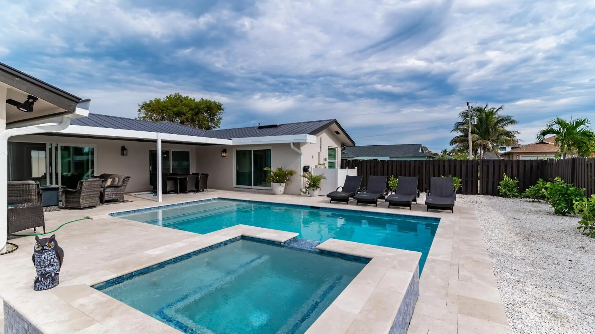 New Listing I Stunning 4 Bed I Heated Pool & Hot Tub Holiday home Marco Island