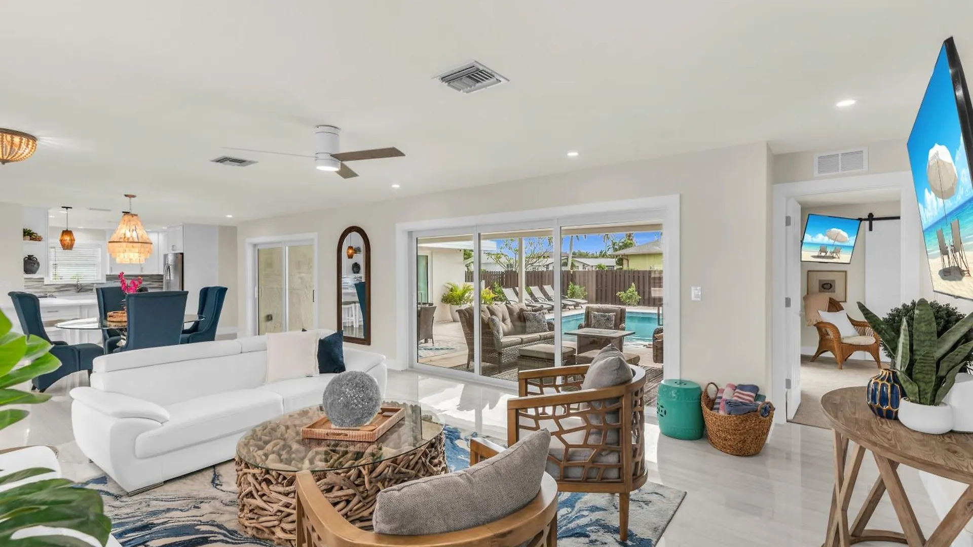 Holiday home New Listing I Stunning 4 Bed I Heated Pool & Hot Tub Marco Island