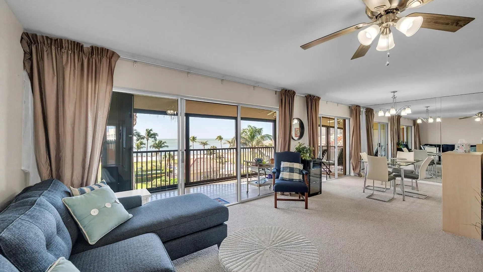 Gulf-view With Resort-style Amenities