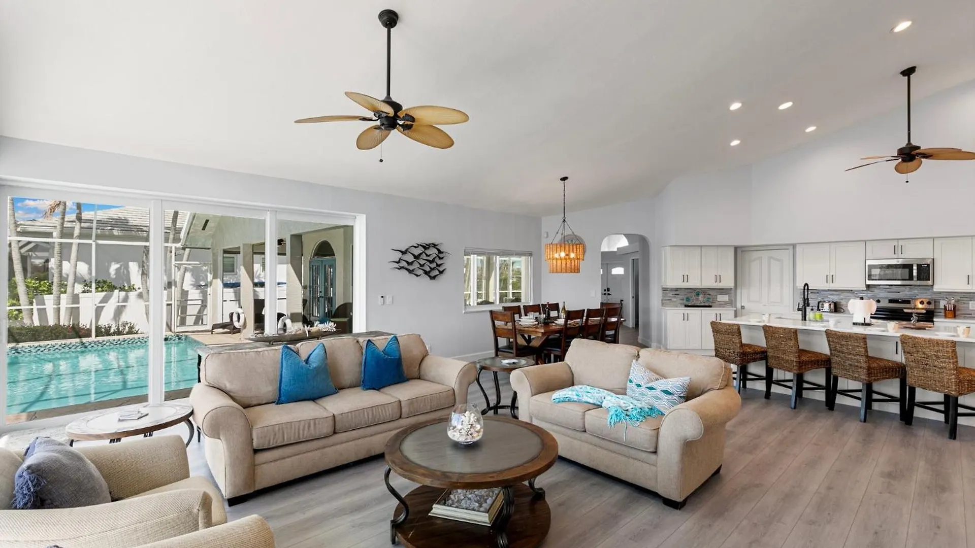 New 2024 Renovation! Gorgeous Island Oasis With Sw Exposure On * Marco Island