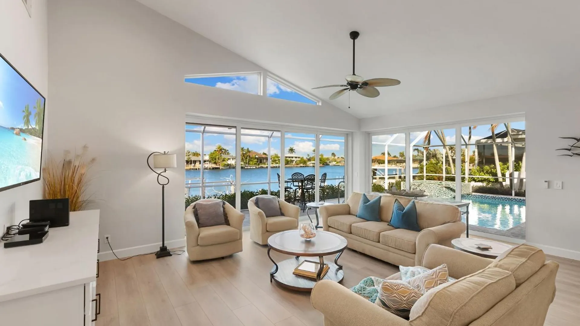 New 2024 Renovation! Gorgeous Island Oasis With Sw Exposure On Holiday home *