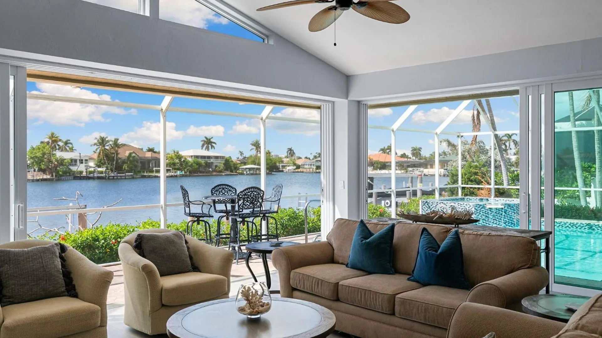 New 2024 Renovation! Gorgeous Island Oasis With Sw Exposure On Holiday home *