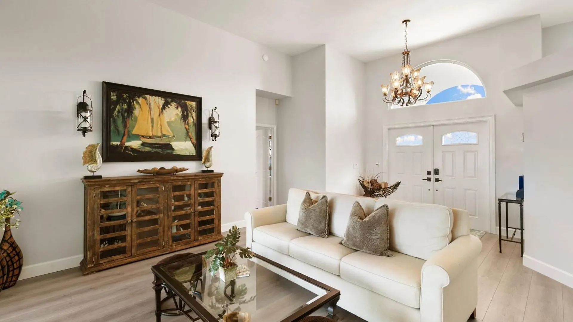 New 2024 Renovation! Gorgeous Island Oasis With Sw Exposure On Holiday home