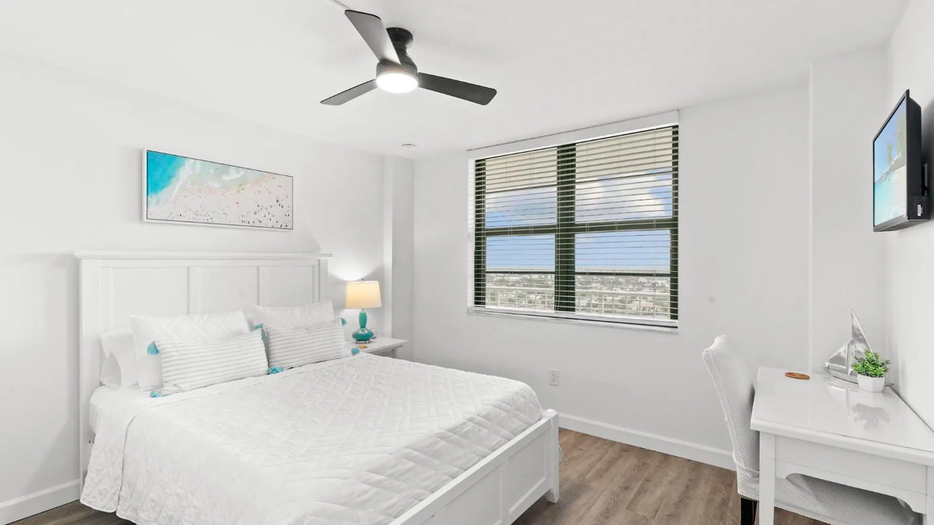 Apartment La Bella On Marco - 1801 South Seas Tower 3