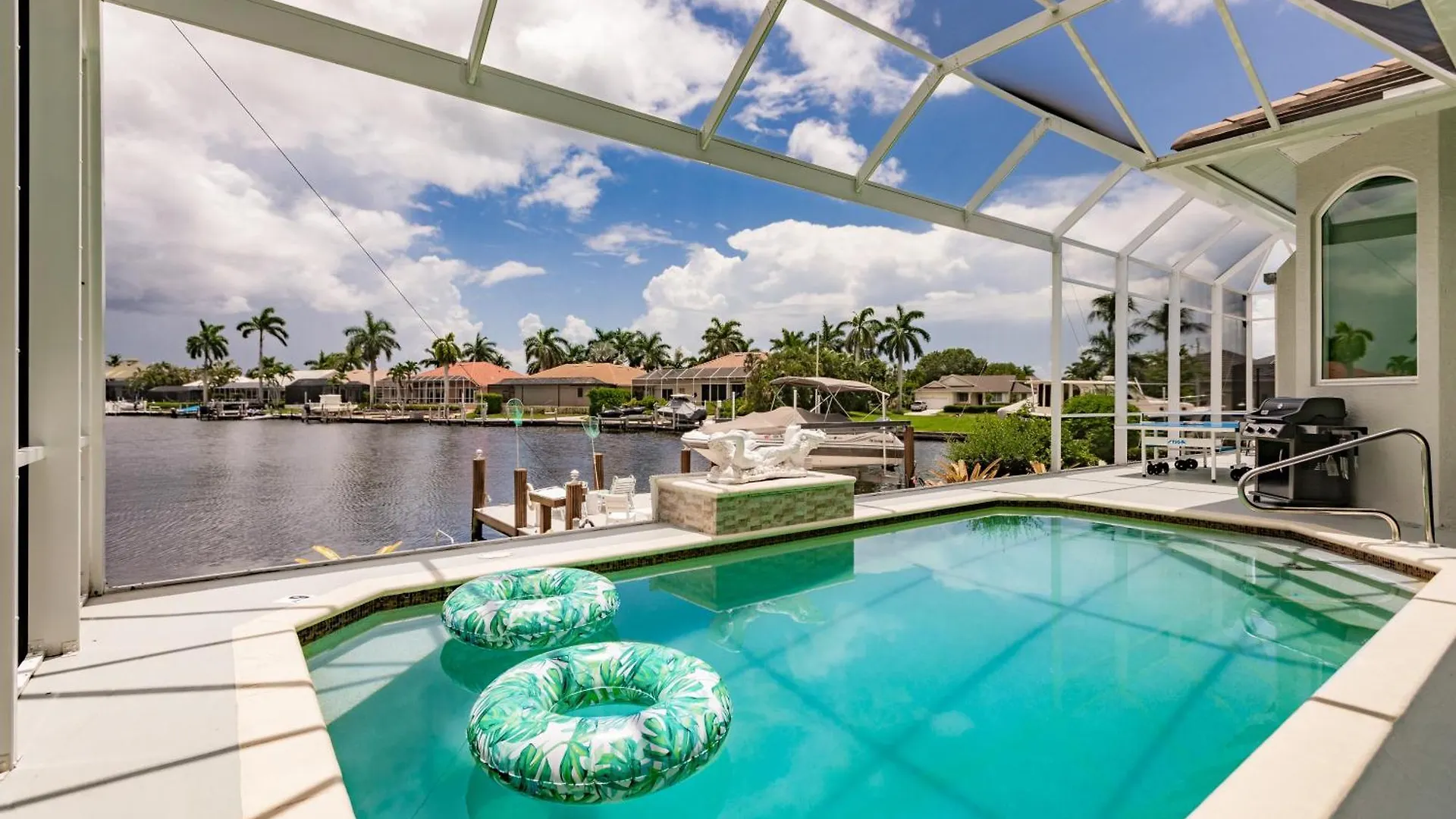 Casa Vista - Waterfront, Kayaks, Fishing, Bikes * Marco Island