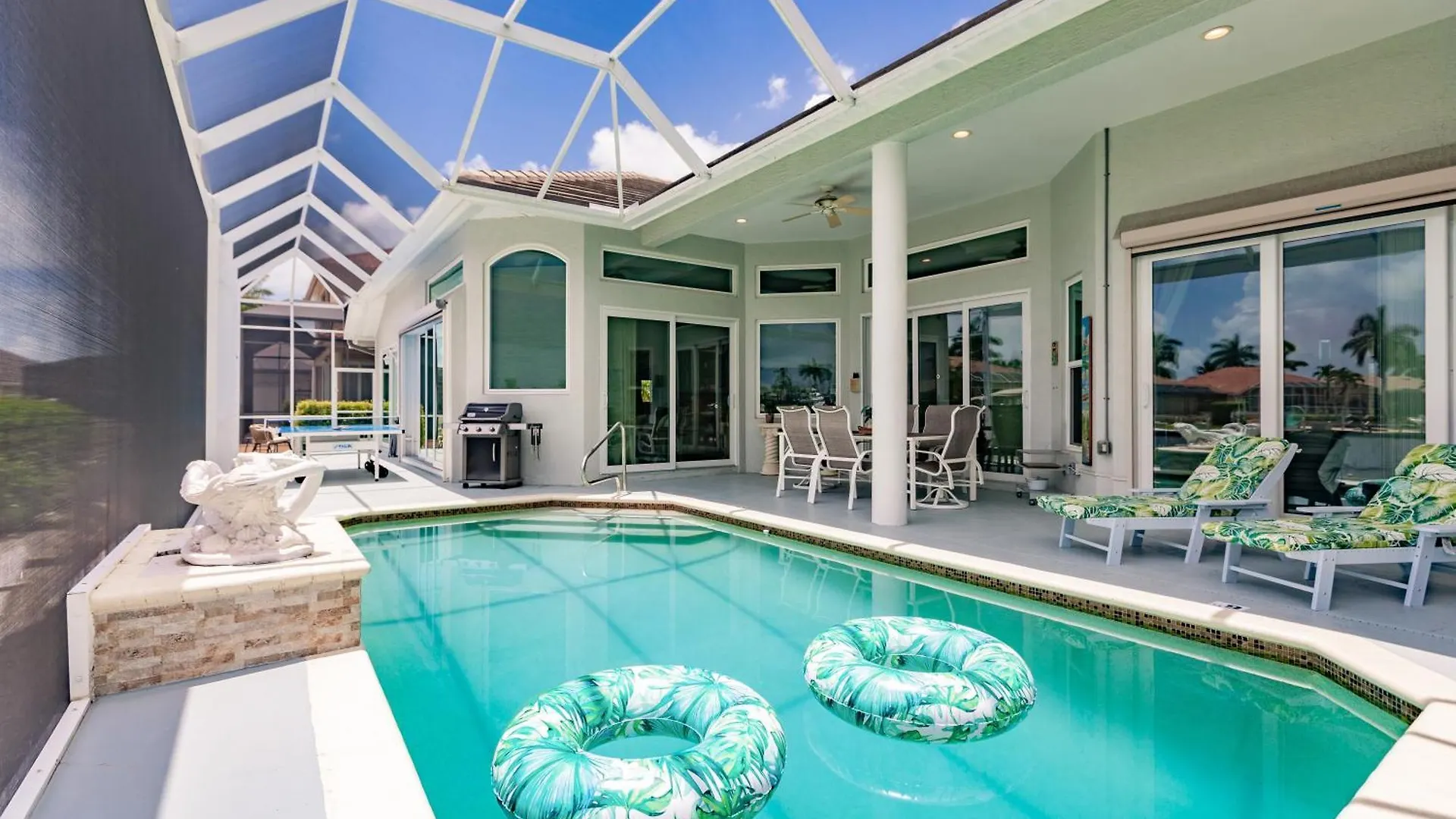 Casa Vista - Waterfront, Kayaks, Fishing, Bikes Villa