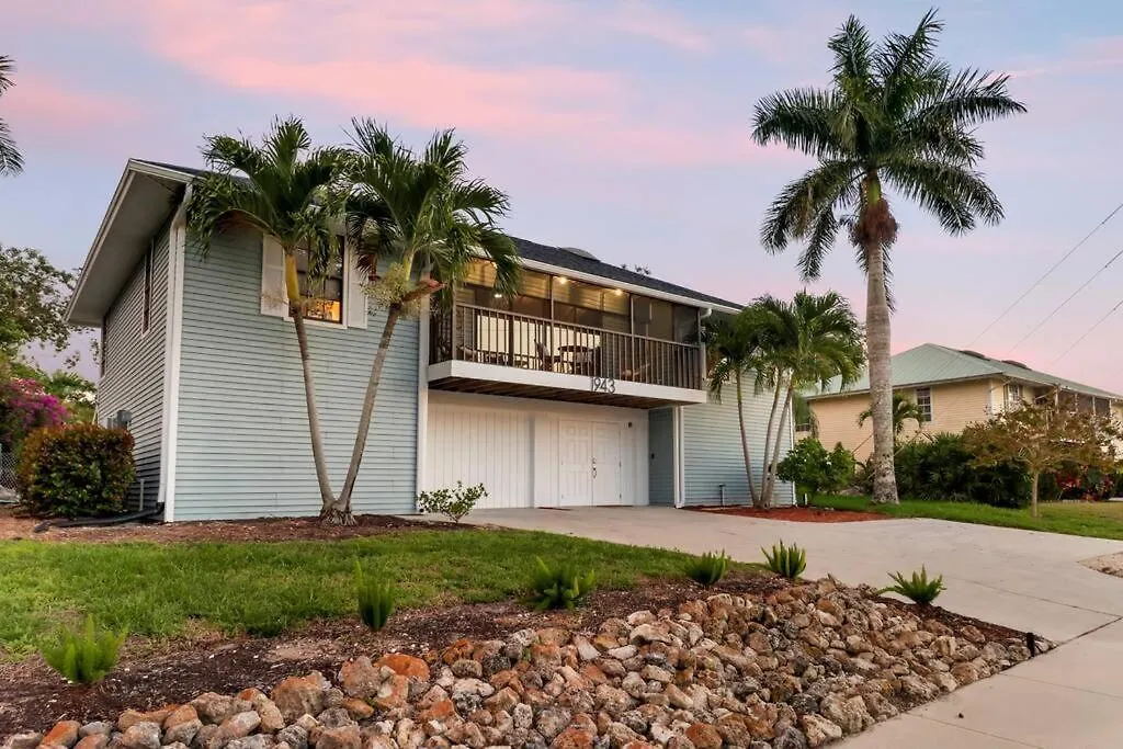Casa Marco - Heated Pool, Game Room, Mini Golf Marco Island