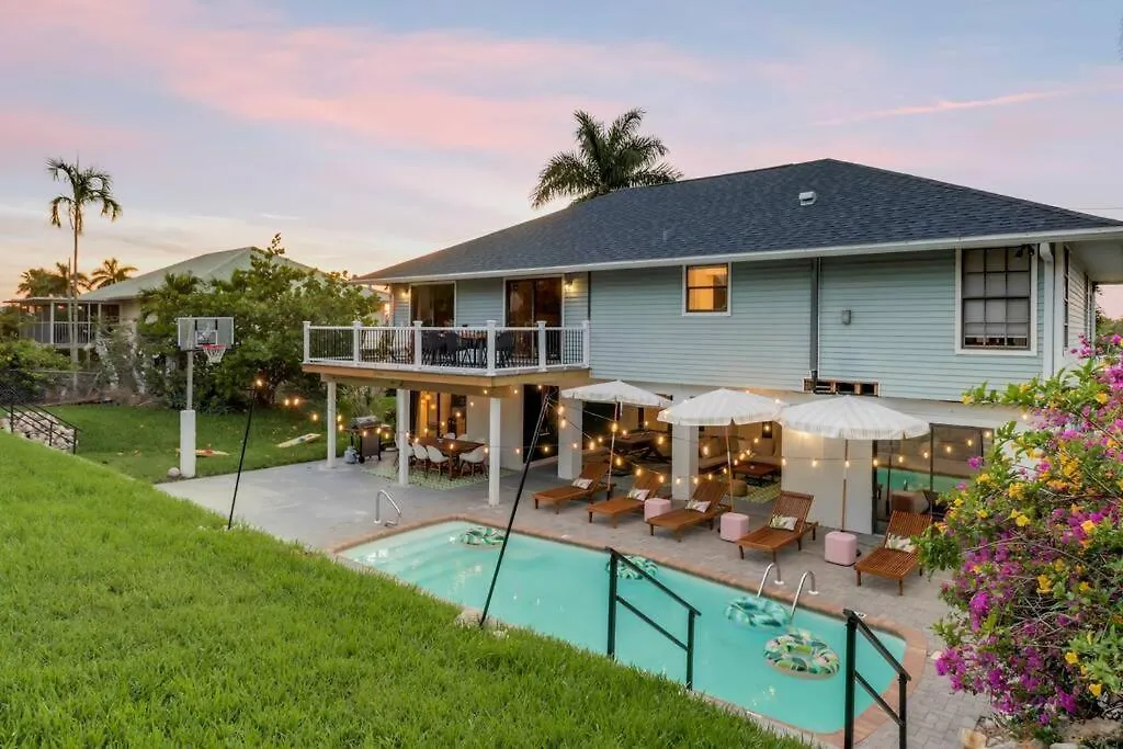 Villa Casa Marco - Heated Pool, Game Room, Mini Golf *
