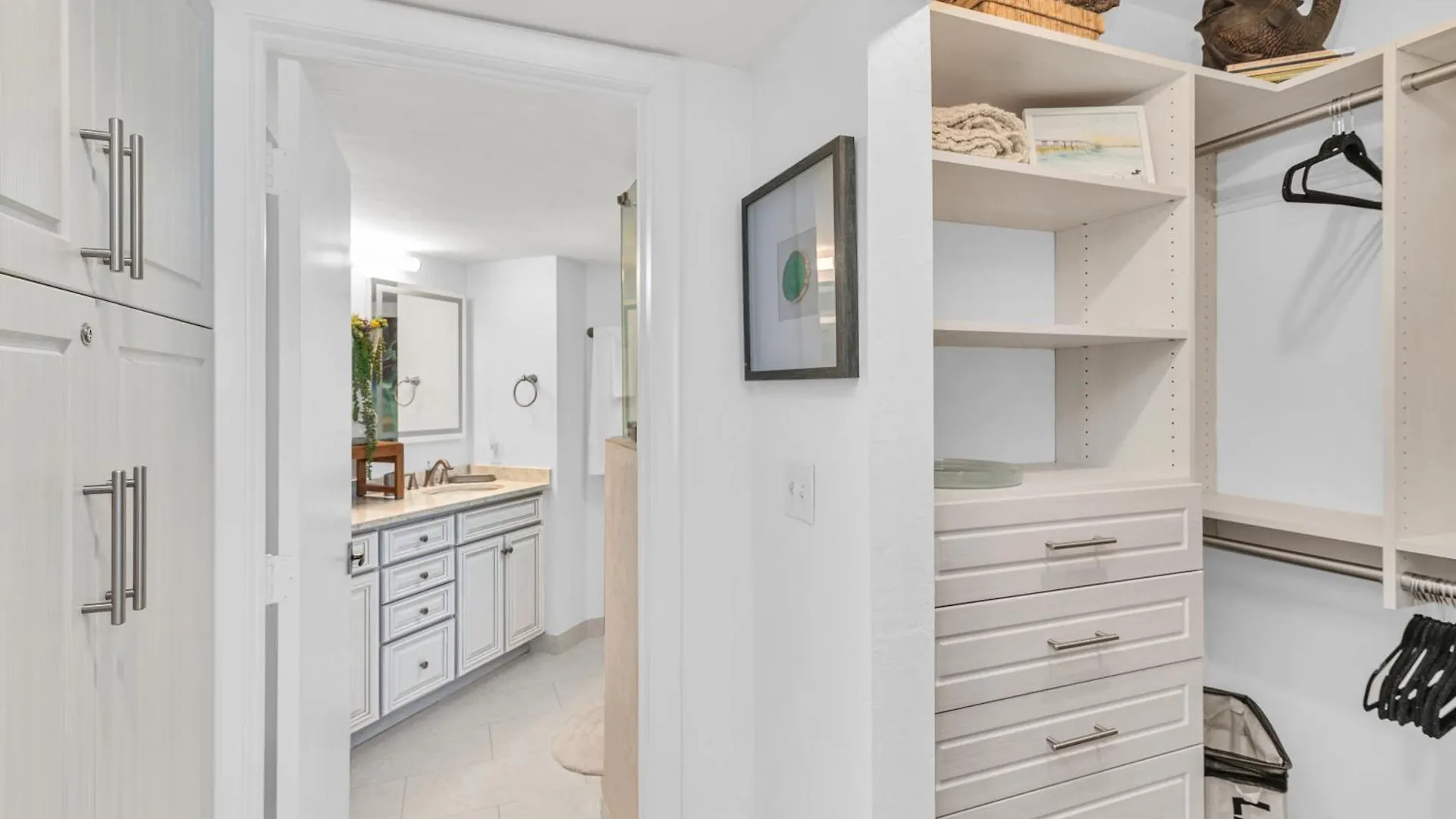 Charming 2 Bed South End Beachfront At Popular Somerset Marco Island